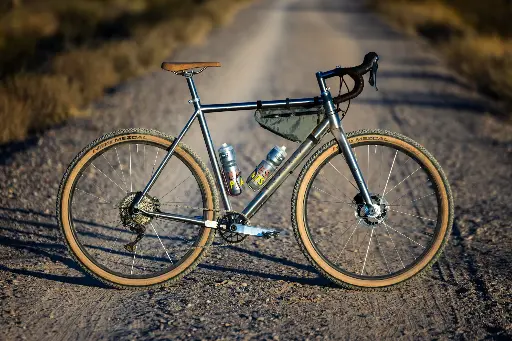 Singular Kite Titanium
